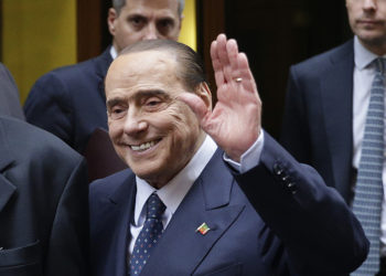 «Не справиля с болезнью»: Скончался бывший премьер Италии Сильвио Берлускони | VIDEO