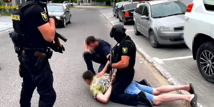 Контрабанда драгоценных камней: задержан член преступной группировки Patron