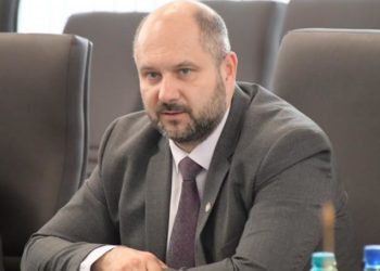 Ministrul da, ministerul ba! Parlicov: Subvențiile fiscale la lumină și gaze, nu vor fi anulate | VIDEO
