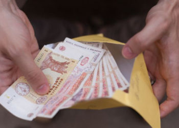 După protestele deținătorilor de patentă, statul a decis să le ofere un suport în valoare de până la 10 mii de lei. Cum ar putea intra în posesia acestuia | VIDEO