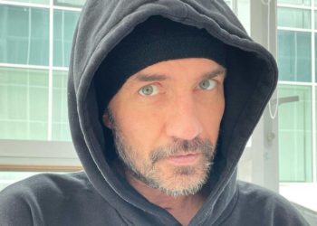 Фигурист Роман Костомаров опубликовал первое видео из больницы