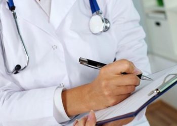 Молдавские врачи спасли жизнь 15-летней девочке, удалив ей опухоль, весом в 3 кг