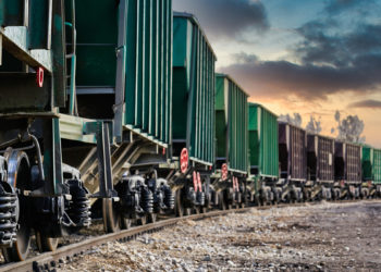 В Белгородской области с рельсов сошли 15 грузовых вагонов