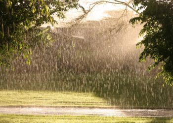 Sfârșit de săptămână cu ploi și maxime de +27 grade: Ce vreme ne așteaptă în zilele următoare