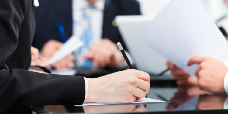 Вниманию безработных: в Молдове временно прекращают выдавать субсидии на открытие бизнеса