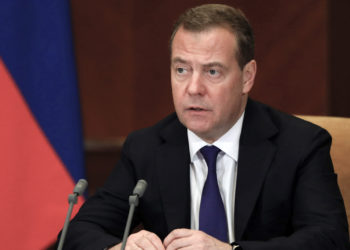 Dmitrii Medvedev neagă că a fugit din Moscova. Acesta îi îndeamnă pe ruși să se unească în jurul lui Vladimir Putin
