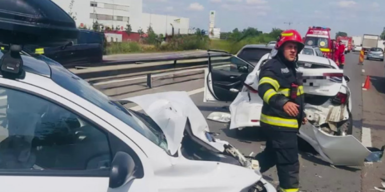 Accident grav la intrare în București. Un copil de cinci ani a fost dus de urgență la spital