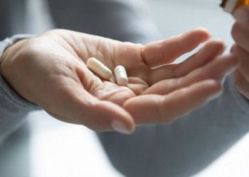 A băut trei tipuri de calmante înainte de examenul de absolvire: O adolescentă a ajuns la spital, după ce a luat medicamente ca să scape de stres