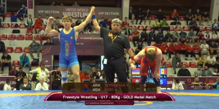 Luptătorul Alexandru Borș a obținut medalia de aur la Campionatul European
