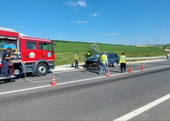Patru persoane au ajuns la spital, după ce 2 mașini s-au lovit frontal, pe un sector de drum în reparație, lângă Cimișlia | FOTO