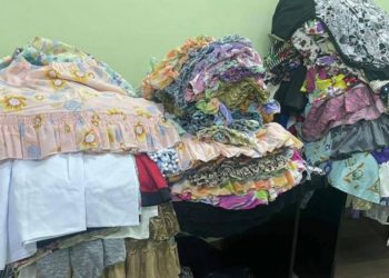 Le-a cumpărat, dar nu le-a declarat: Un moldovean a rămas fără un lot de haine și riscă o amendă