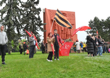 Ziua de 9 Mai devine zi de lucru. Codul Muncii va fi modifică