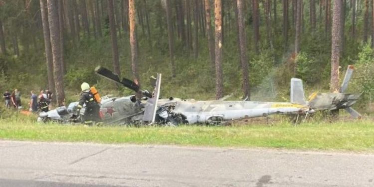 Un elicopter militar s-a prăbușit în Belarus. Aeronava ar aparține Moscovei