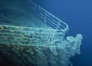 В Атлантическом океане пропала подлодка с туристами, которые погружались к «Титанику». На борту был британский турист-миллиардер