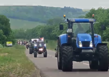 Fermierii din mai multe localități au protestat cu tehnica agricolă în Chișinău. Care a fost replica autorităților | VIDEO