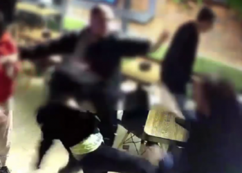 Patru tineri care au bătut un bărbat, într-un local din Capitală, și-au aflat sentința. Procurorii spun că vor contesta decizia | VIDEO