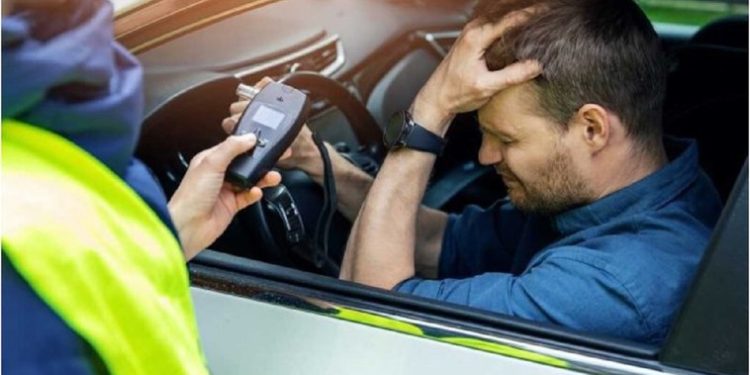 Trei șoferi beți criță, reținuți de polițiștii din Ialoveni. Bărbații riscă dosare penale