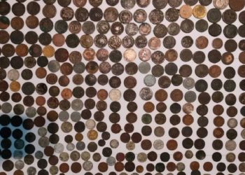 A încercat să scoată din R.Moldova 398 de monede fără a le declara. Un bărbat, reținut pe Aeroport | VIDEO