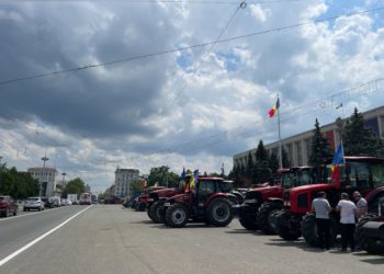 Фермеры остались недовольны переговорами с премьер-министром. Они требуют встречи с Санду