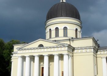Biserica din Moldova NU susține deschiderea crematoriilor: Acest act contravine învățăturii de credință ortodoxă.