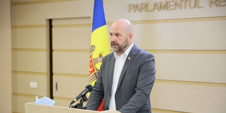 Ministrul Agriculturii pleacă la Bruxelles să ceară ajutor pentru agricultorii din Moldova | VIDEO