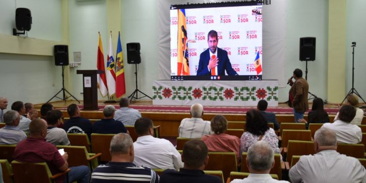 Crearea serelor, programe de finanțare și rezolvarea problemelor la resursele energetice. Soluțiile reale propuse de Ilan Șor la întâlnirile cu agricultorii din Orhei, Taraclia și Comrat | VIDEO