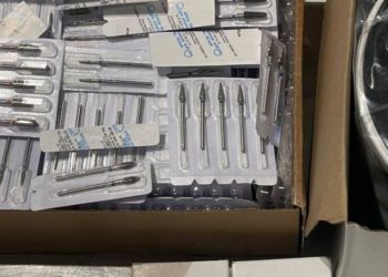 Ботокс и товары для маникюра: таможенники пресекли очередную попытку контрабанды | FOTO