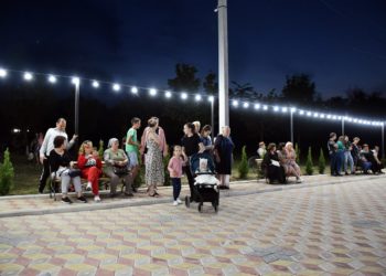 Localitățile din raionul Orhei continuă să prindă viață: În satul Vîșcăuți a fost amenajat un parc și construită o estradă de vară | VIDEO