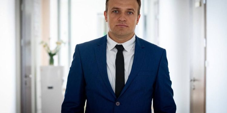 Alexandru Ursu ar putea fi noul director al ANRE! Cine este și ce indică în CV