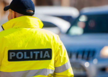 Хотел проверить документы и остался без уха: инцидент в Новоаненском районе с участием двух полицейских