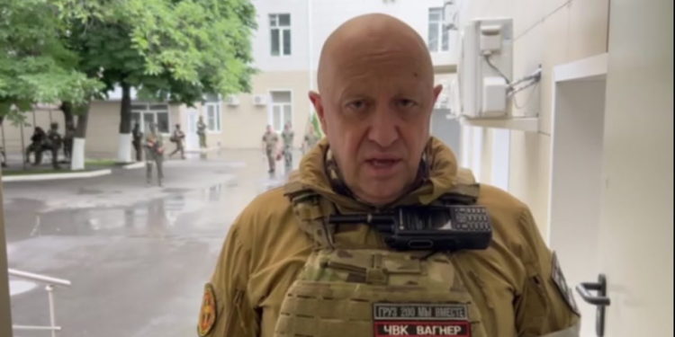 Revolta mercenarilor Wagner: Prigojin spune că se află la cartierul general al armatei din Rostov şi controlează site-urile militare