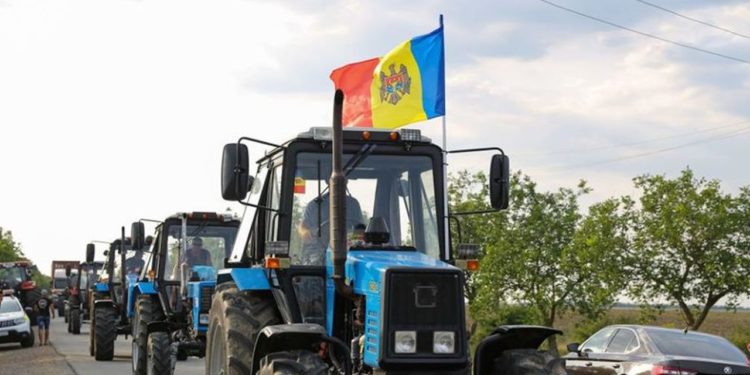 Fermierii au decis să reia protestele masive, începând cu ziua de luni. Slusari: „Noi așteptăm realizarea revendicărilor noastre” | VIDEO