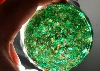 Un membru al organizației criminale „Patron” cercetat penal pentru contrabandă cu pietre prețioase „ Moissanite”