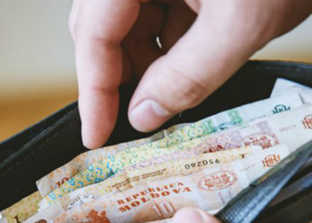 „Avem semnale din mai multe raioane”. Sindicaliștii anunță că unii bugetari nu și-au primit salariile, de câteva luni | VIDEO