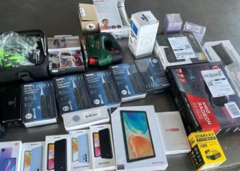 Планшеты, мобильные телефоны, карты памяти: в Молдову не пустили технику из Германии | FOTO