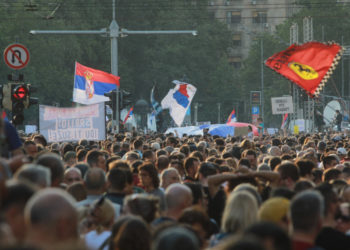 Noi proteste în Serbia: Zeci de mii de oameni au ieșit în stradă pentru a cincea oară
