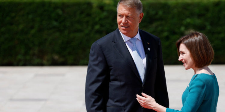 Ce spune Iohannis despre o posibilă intervenție a României în Rep. Moldova, dacă războiul escaladează. „E o discuție complicată”