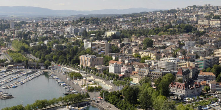 Violențele din Franța se extind în Elveția: La Lausanne, mai mulți adolescenți au spart geamuri și au atacat polițiști cu pavele