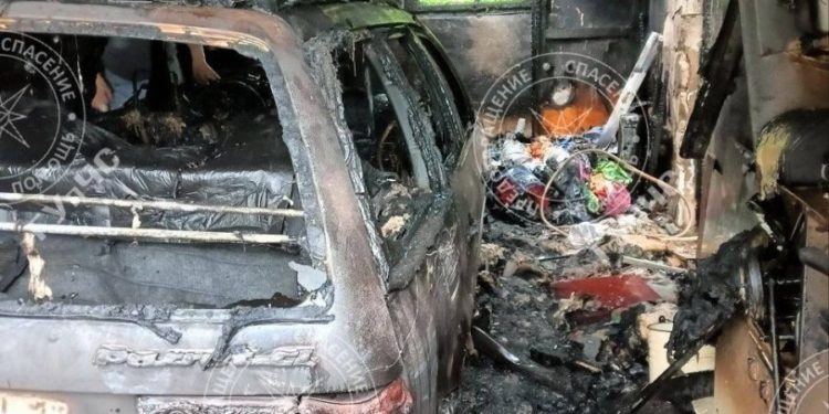 В Дубоссарах из-за короткого замыкания полностью сгорел автомобиль