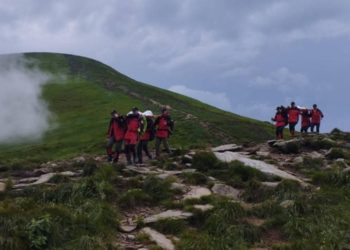 В украинских Карпатах во время восхождения на гору от удара молнией погибли мужчина и 11-летний ребенок