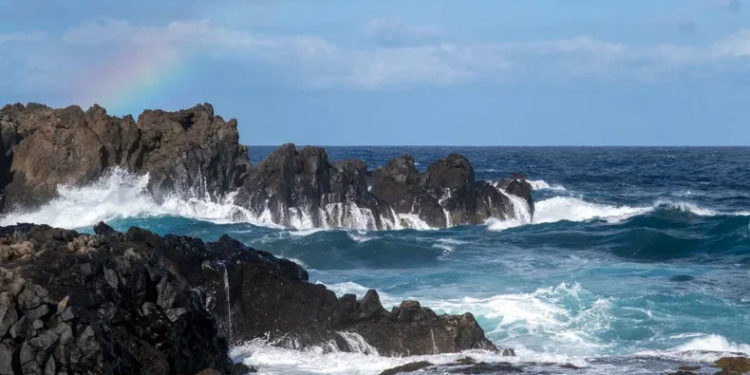 Более 300 человек пропали без вести в Атлантическом океане
