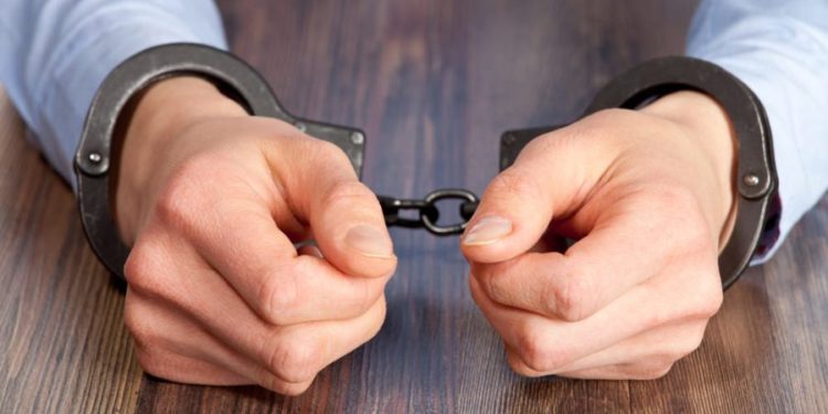 Суд вынес приговор мужчине, который дважды продал квартиру в Кишиневе