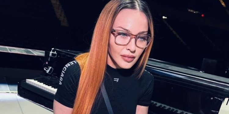 Мадонна опубликовала первое сообщение после болезни