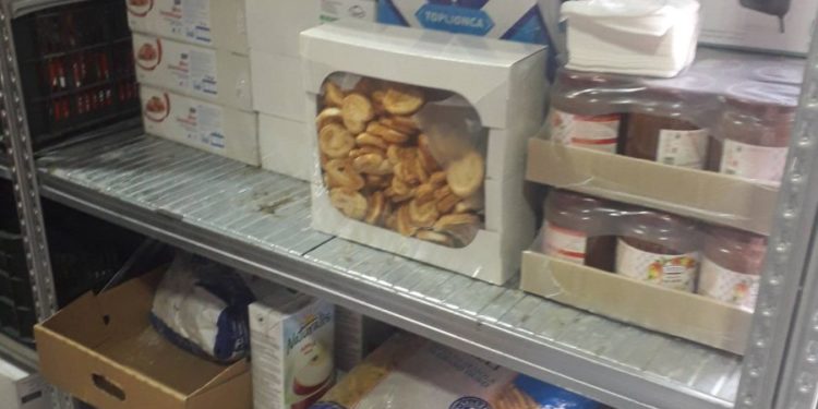 Сальмонелла в лапше и мясе: Что известно о массовом отравлении детей в одном из столичных лагерей | VIDEO