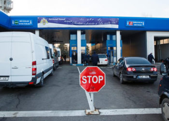 Au făcut cale întoarsă la frontieră: 29 de persoane au primit refuz de intrare în țară, în ultimele 24 de ore. Câte au ieșit din țară