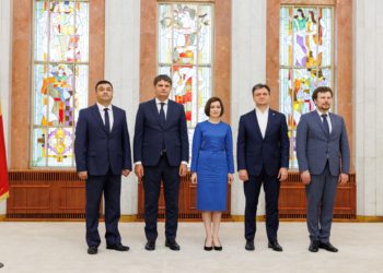 Maia Sandu a semnat decretele: Guvernul Recean are trei miniștri noi. Numele acestora au devenit cunoscute cu doar câteva minute înainte de învestire | VIDEO