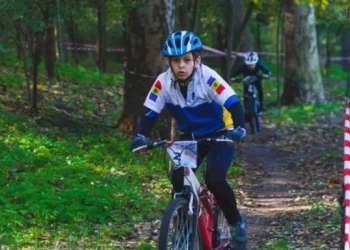 Campionatul Moldovei la Ciclism 2023, organizat în memoria lui Valerian Railean: Lăsând în urmă frica, prietenul acestuia a îmbrăcat echipamentul și a urcat din nou pe bicicletă | VIDEO