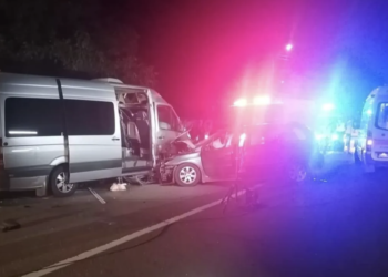 Grav accident rutier în România, cu implicarea unui microbuz condus de un moldovean: Cinci persoane au fost rănite