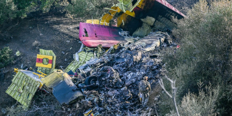 Filmul tragediei din Grecia. De ce s-a prăbușit avionul Canadair de stingere a incendiilor. Imagini de la locul accidentului