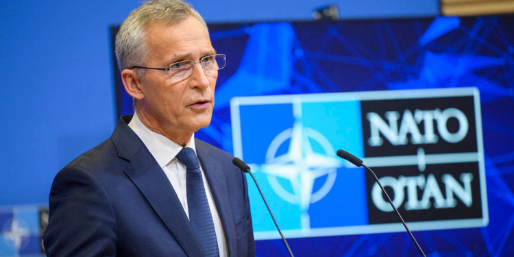 Столтенберг заявил, что Украине упрощают процесс вступления в НАТО (но пока не приглашают в альянс)